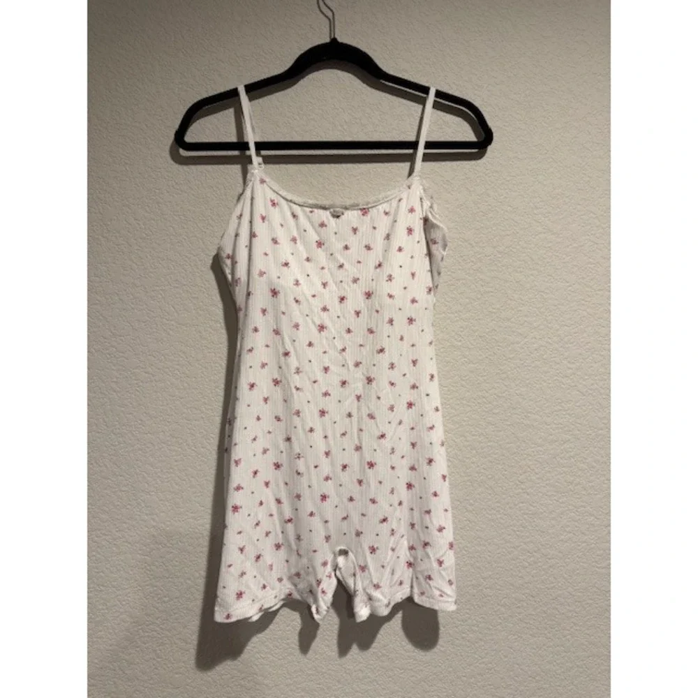 SKIMS Soft Lounge Lace Onesie Ditzy Rose Ribbed Romper White Floral L - Picture 2 of 8